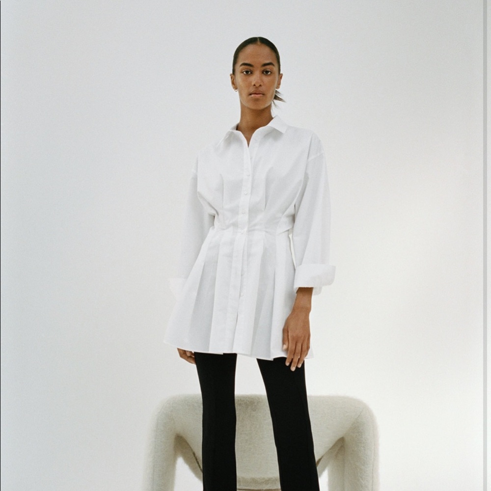 ISO ZARA PLEATED LINEN DRESS SIZE SMALL